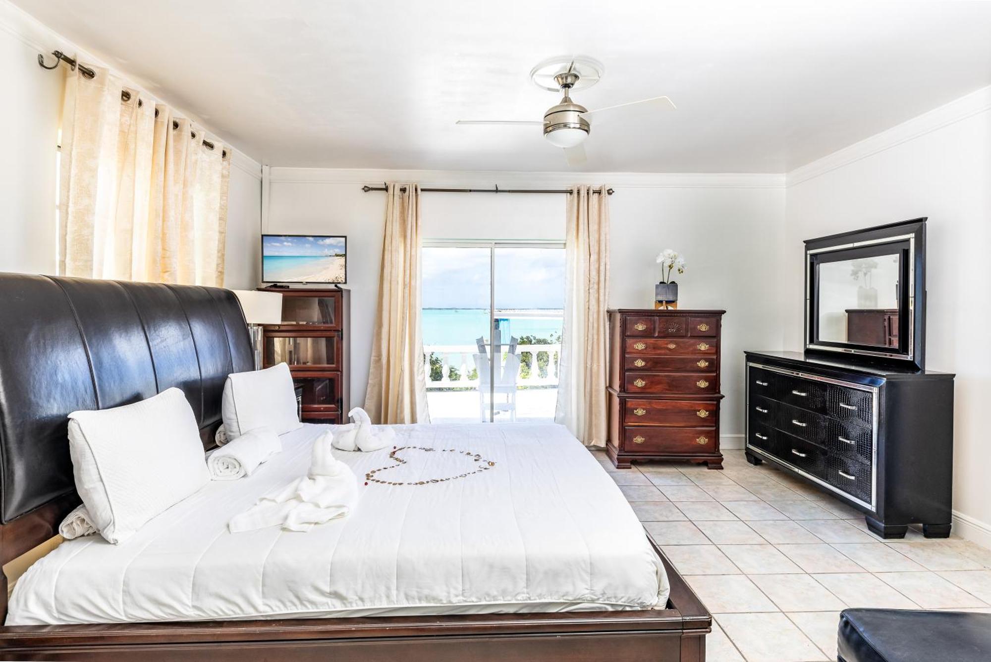 Waterside Home, Shaded Whirlpool Spa, Outdoor Dining, Smart Tv, Amazon Prime Five Cays Settlement ภายนอก รูปภาพ